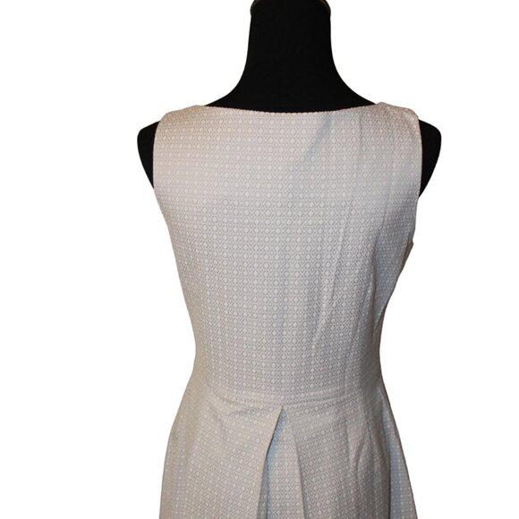 CLEARANCE SALE! Pure Collection Grey Geo Print Jacquard Fit Flare Dress 10 NWT's - Picture 8 of 16